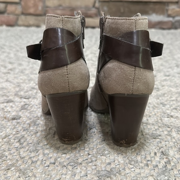 Carlos Santana faux buckle heeled booties - Picture 4 of 5